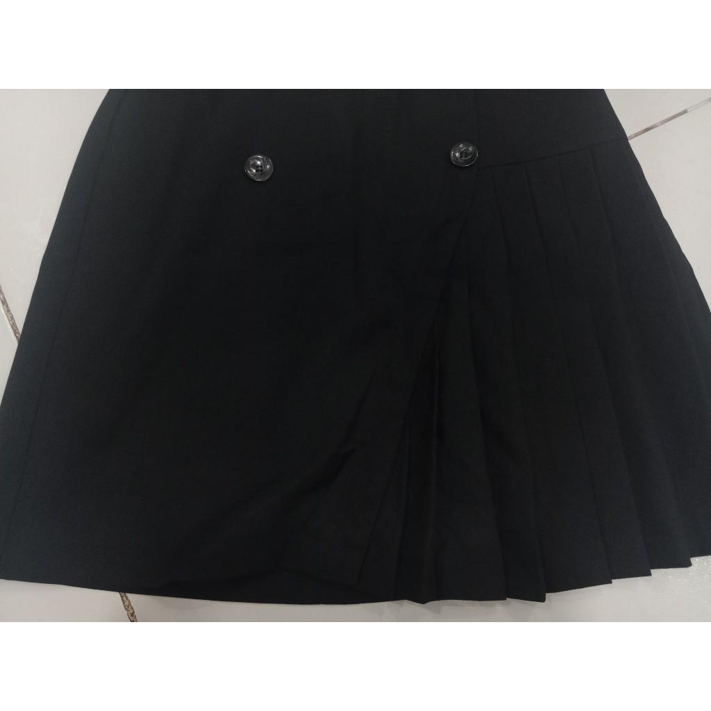 Chân váy đen size M, secondhand