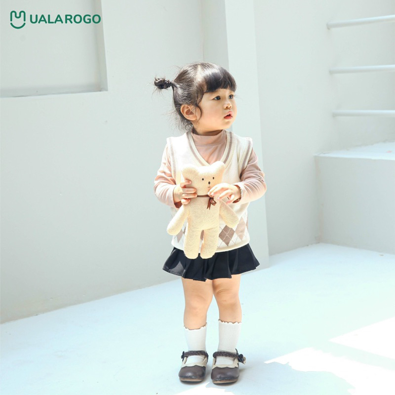Áo gile len Ualarogo viền cổ cho bé