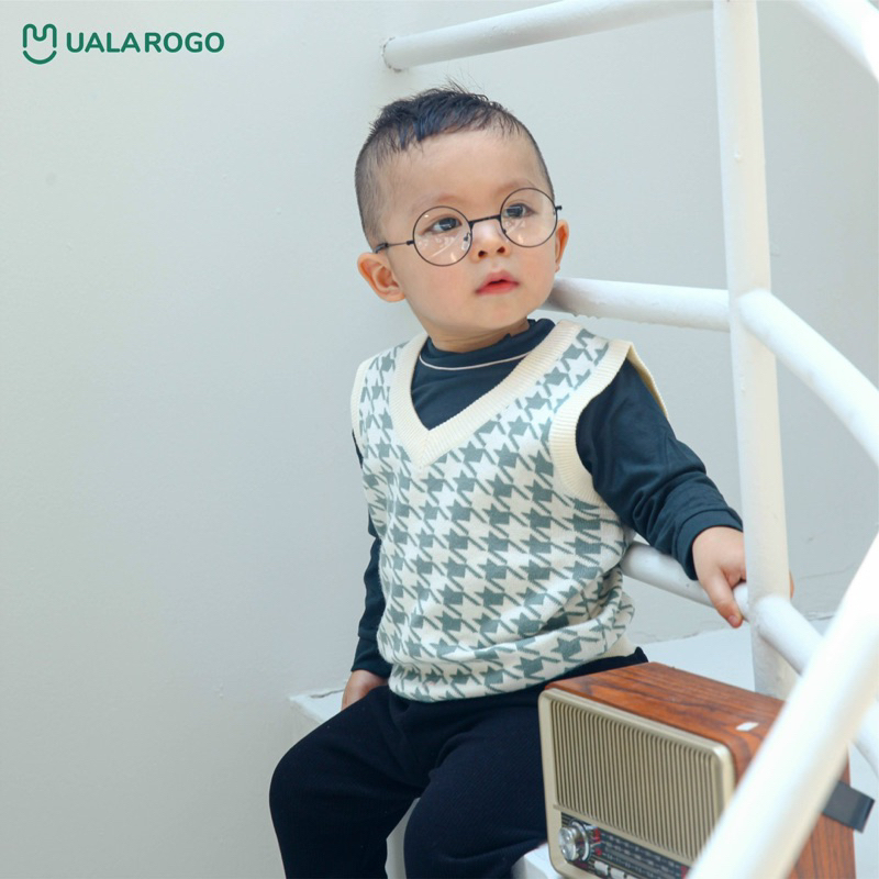 Áo gile len Ualarogo viền cổ cho bé