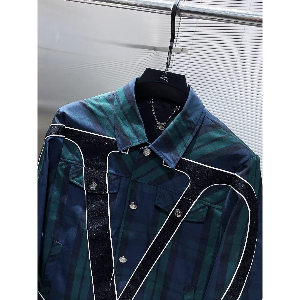 Áo khoác kiểu sơ mi nam dài tay kẻ sọc trang trí logo Valentino