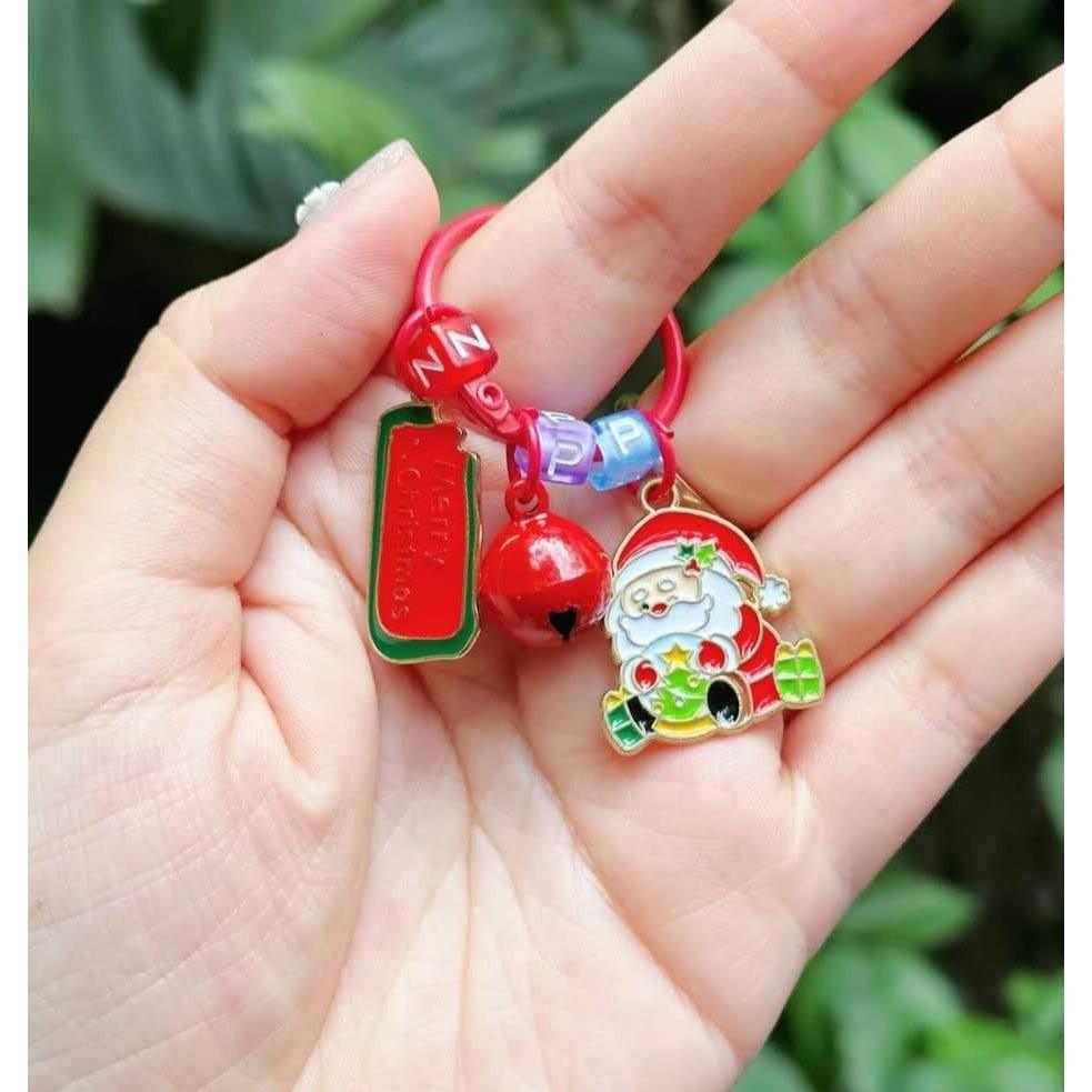 Móc Khoá Giáng Sinh Noel DIY Các Charm Nhiều Màu Sắc Có Chuông Bằng  Kim Loại Dễ Thương