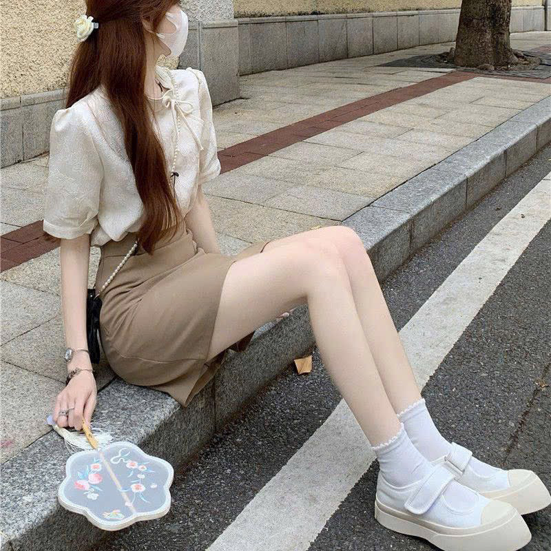 🛍Đầm váy nữ 🛍Set váy ngắn áo cổ tàu thêu hoa nổi kèm phụ kiện,Set váy tay ngắn kèm phụ kiện,Set xinh màu vintage dễ thưn