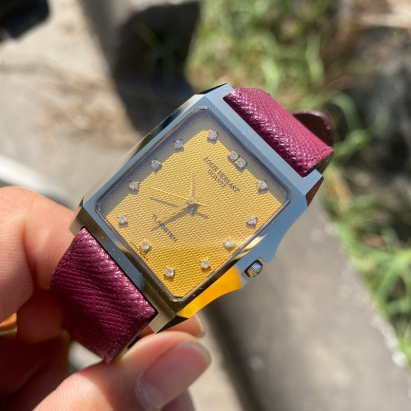 Louis vessart Quartz Tank Nam Vỏ Đá Tungsteng