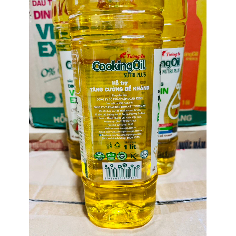 Dầu thực vật Tường An Cooking Oil/Nutri Plus chai