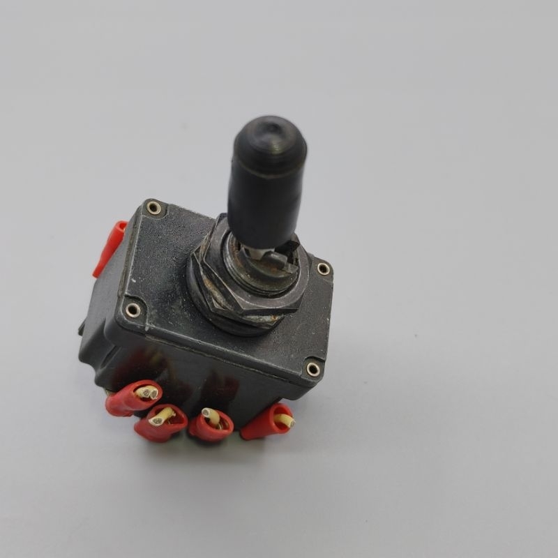 Công tắc gạt 6 chân tháo máy, 2 chế độ và 3 chế độ