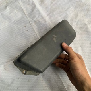 nắp đậy bình ắc quy piagio Fly nhập (hàng zin tháo xe )