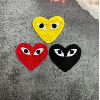 Logo thêu , sticker Tim Mắt 3 màu ủi nhiệt