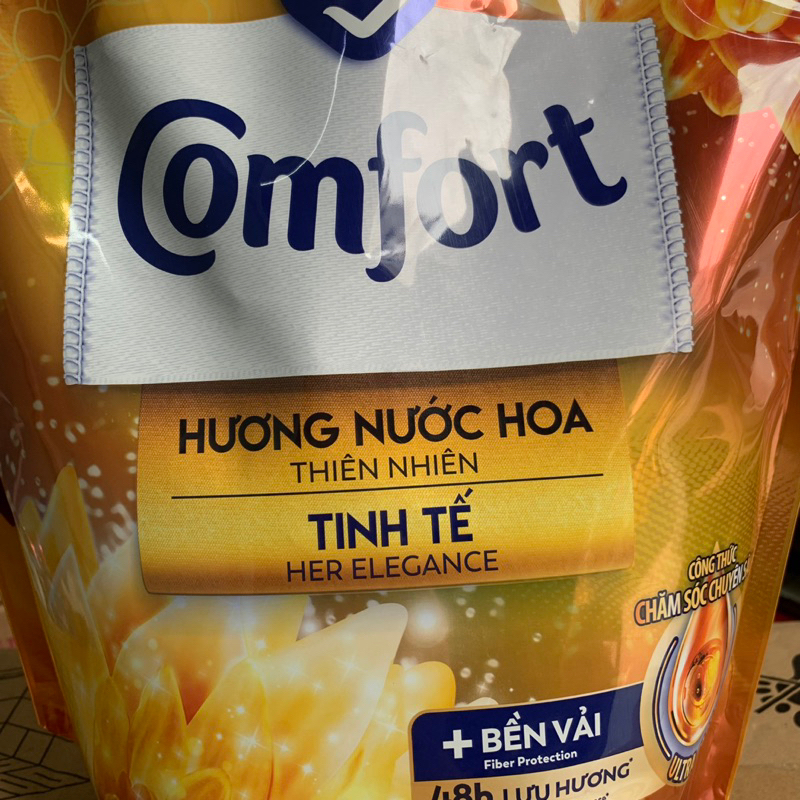 Nước xả vải Comfort hương Sophia Tinh Tế 3.2L