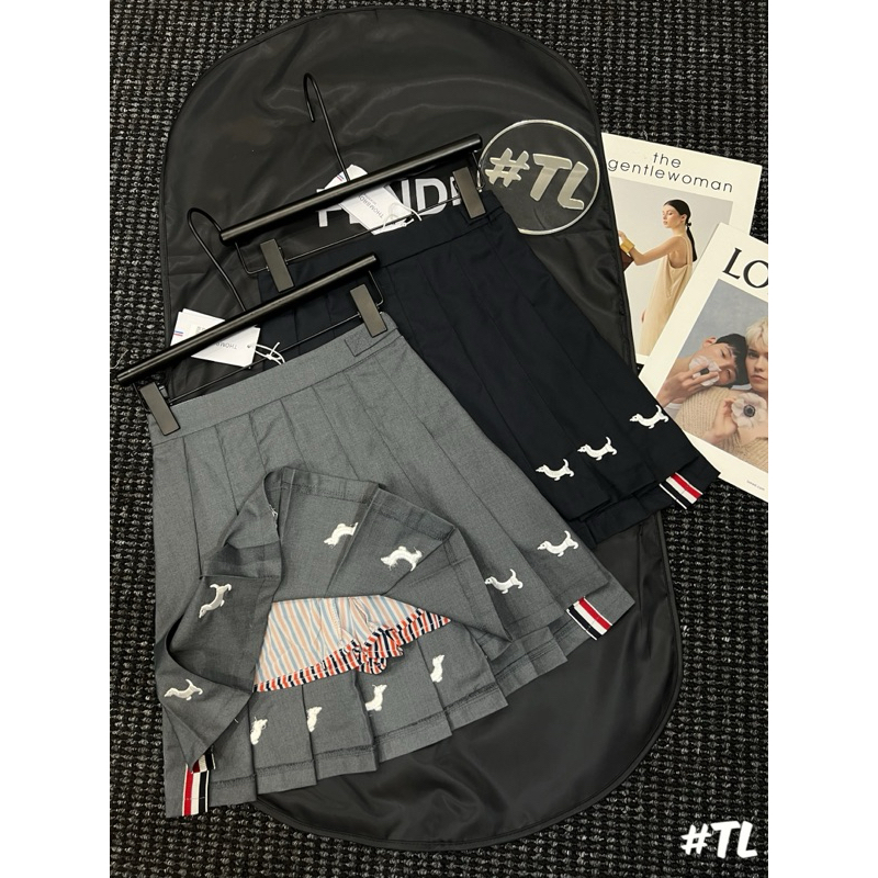 Chân Váy Thom xếp ly dáng ngắn Siu Cấp