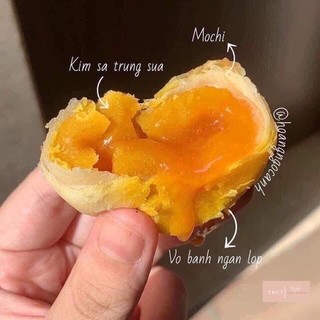 Bánh Trứng Chảy Ngàn Lớp nhân trứng muối tan chảy