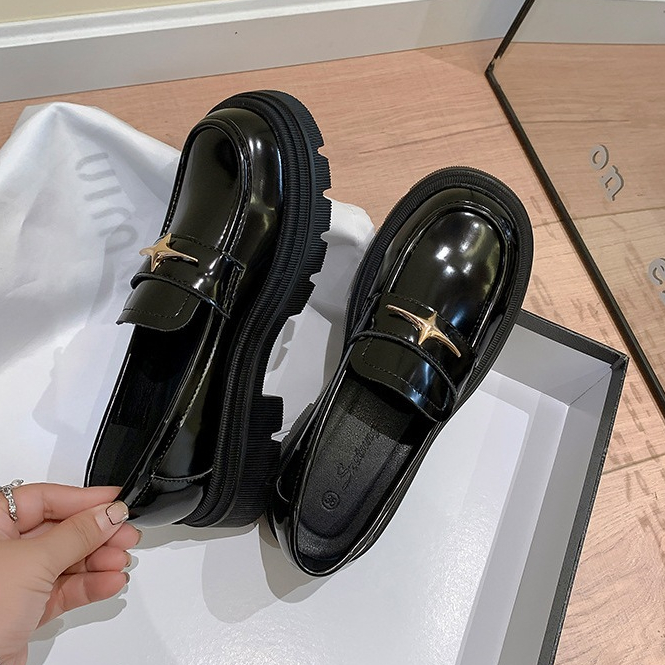 Giày lười gắn ngôi sao - Loafer star