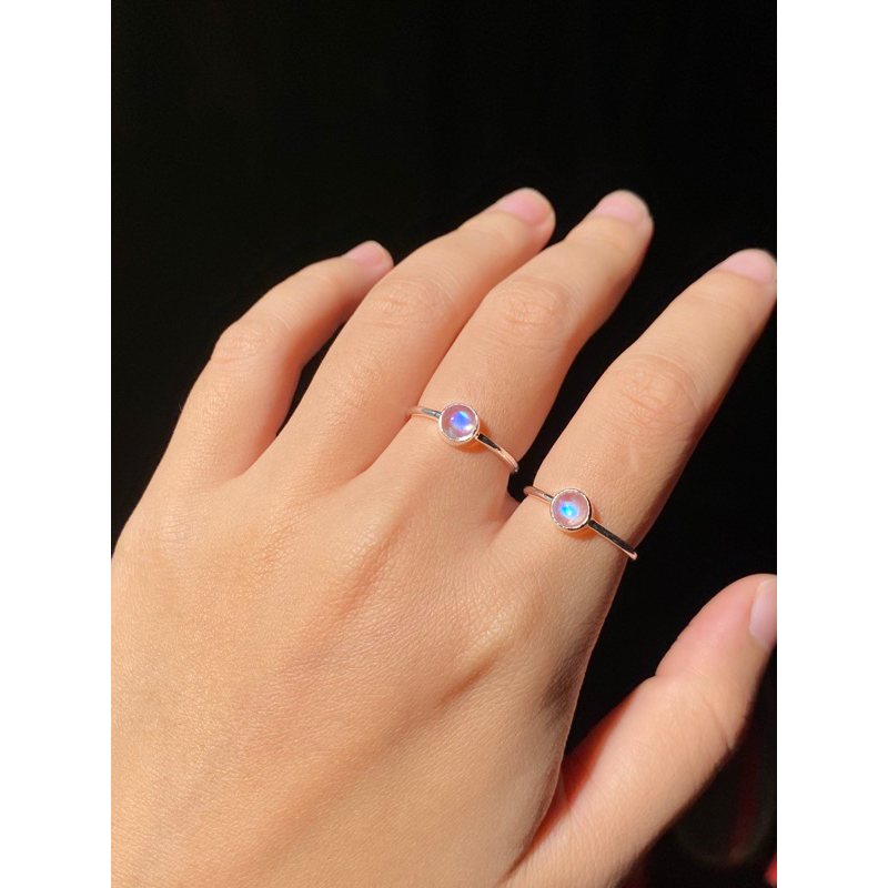 Nhẫn bạc round đá ánh trăng