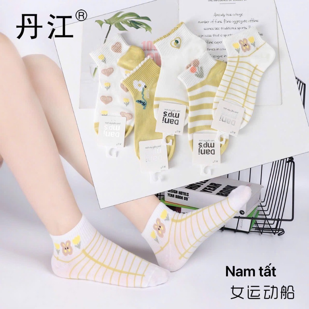 Tất bơ cổ thấp cho bé tông màu trắng xanh