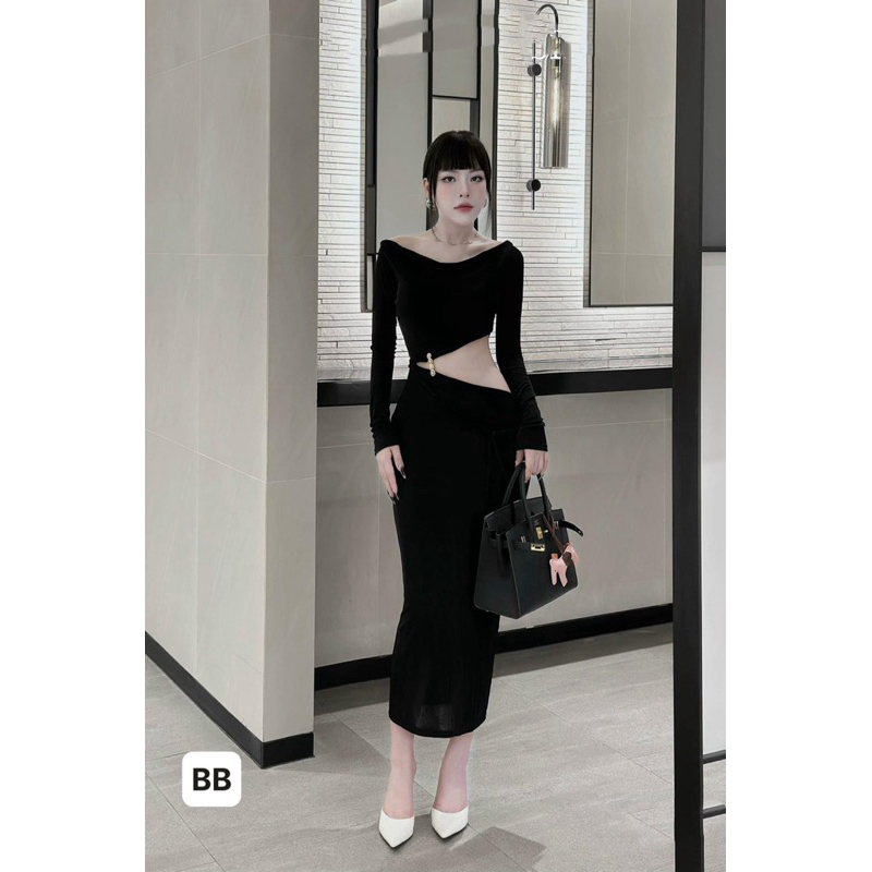 Đầm body dáng dài khoét eo kèm tag