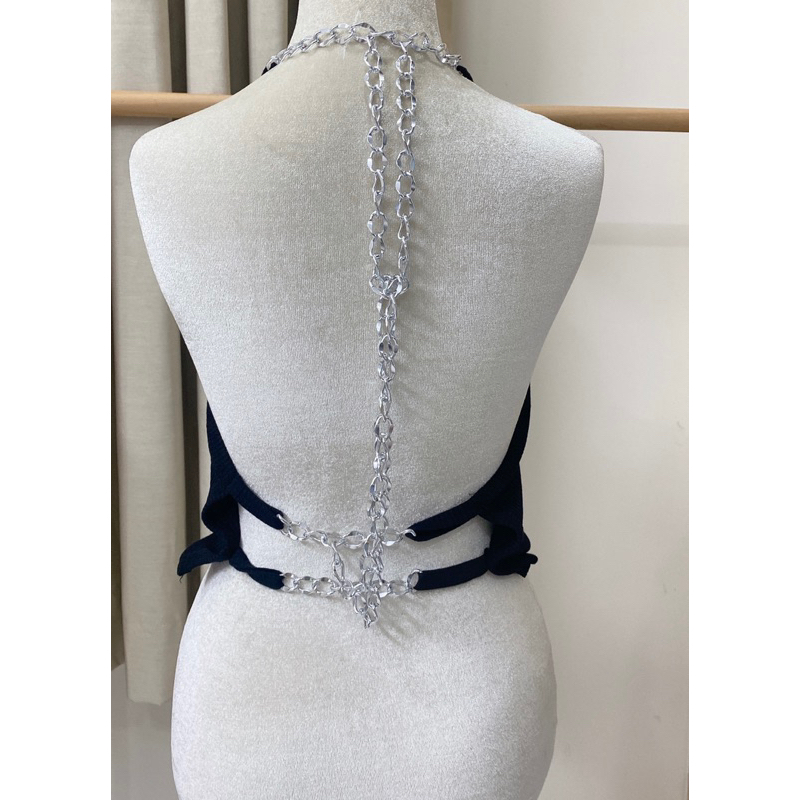 Áo yếm hở lưng