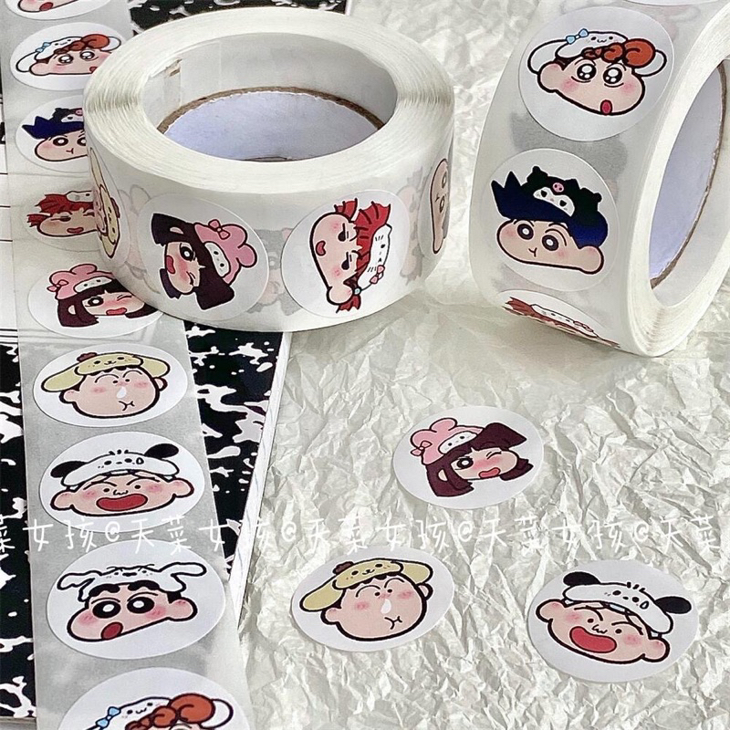 500 hình dán/ miếng dán/ Sticker Shin cậu bé bút chì trang trí, dán chống va đập laptop, điện thoại