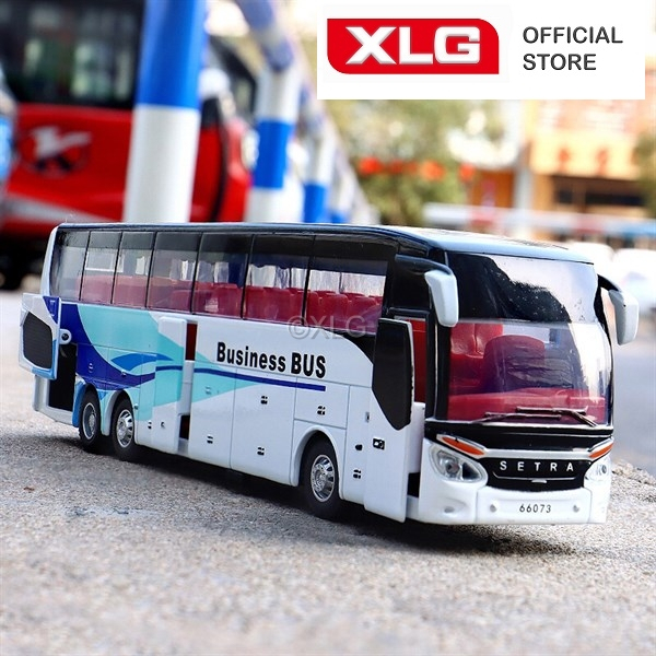 Mô hình xe bus 1:32 bằng hợp kim có đèn âm thanh