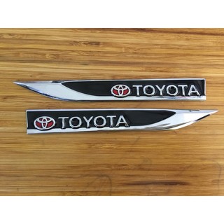 2 mang cá dán sườn xe ô tô  (toy)
