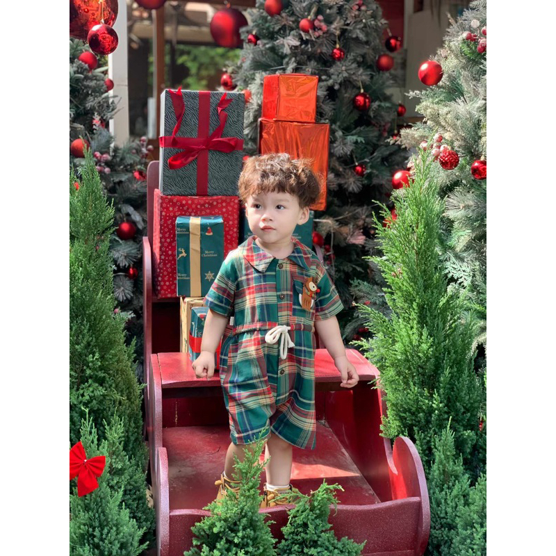 Romper sọc xanh hoạ tiết giáng sinh em bé Nanci