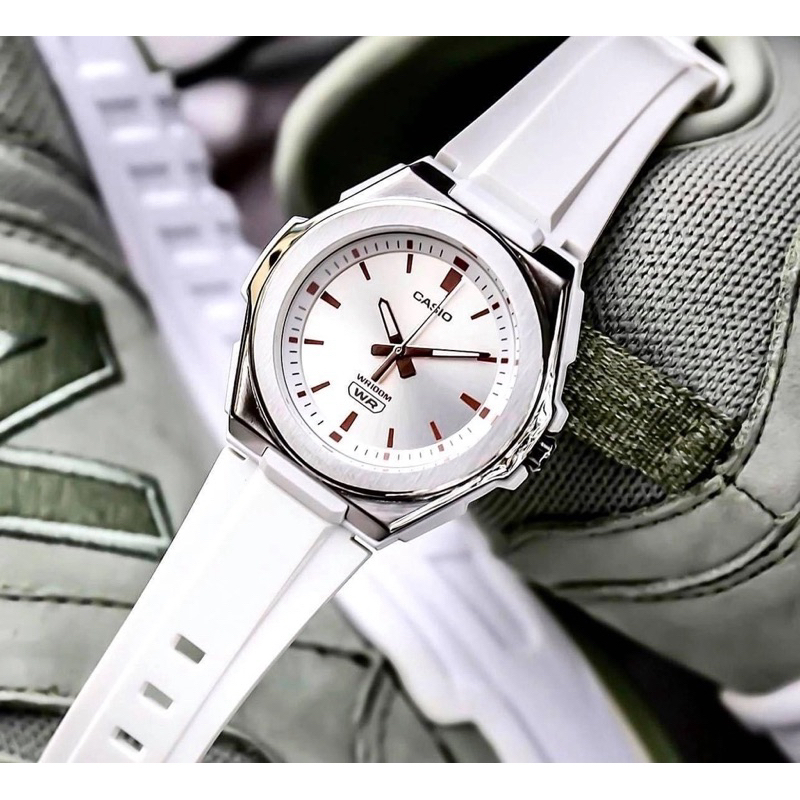 Đồng hồ unisex dây nhựa Casio Anh Khuê LWA-300H-7EVDF