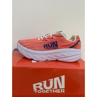 Giày chạy bộ thể thao nam nữ - Run Together - RT03  - Cam - Lỗi Nhẹ