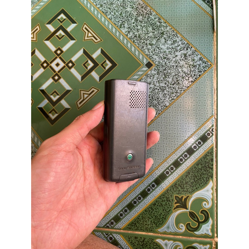 Xác điện thoại Sony Ericsson J110i liệt vài phím