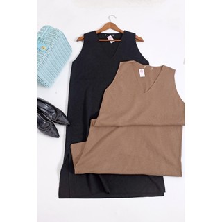 Đầm len UNQL dáng suông sát nách D2912