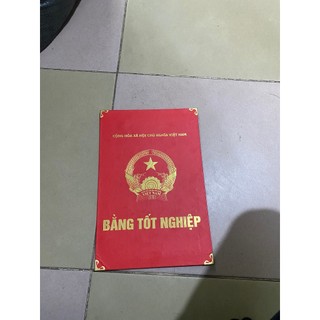 Tấm bìa mô phỏng bằng tốt nghiệp dùng làm đạo cụ chụp ảnh, biểu diễn D