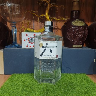Vỏ chai rượu ngoại Roku Gin Xuất xứ Nhật Bản decor mới 99%