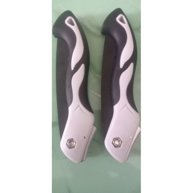 Cưa cầm tay gấp gọn