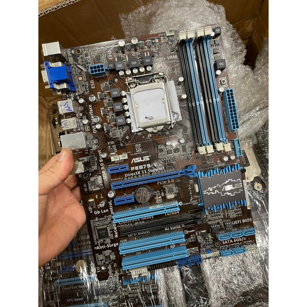 Manboard Asus Asus P8B75 - v socket 1155