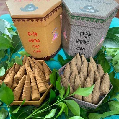 Nụ Đàn Hương Cao Cấp Làng Ta 50 Viên Khói Tỏa Ngược Mùi Thơm Tự Nhiên 100% Nguyên Chất Cháy 20-25 phút