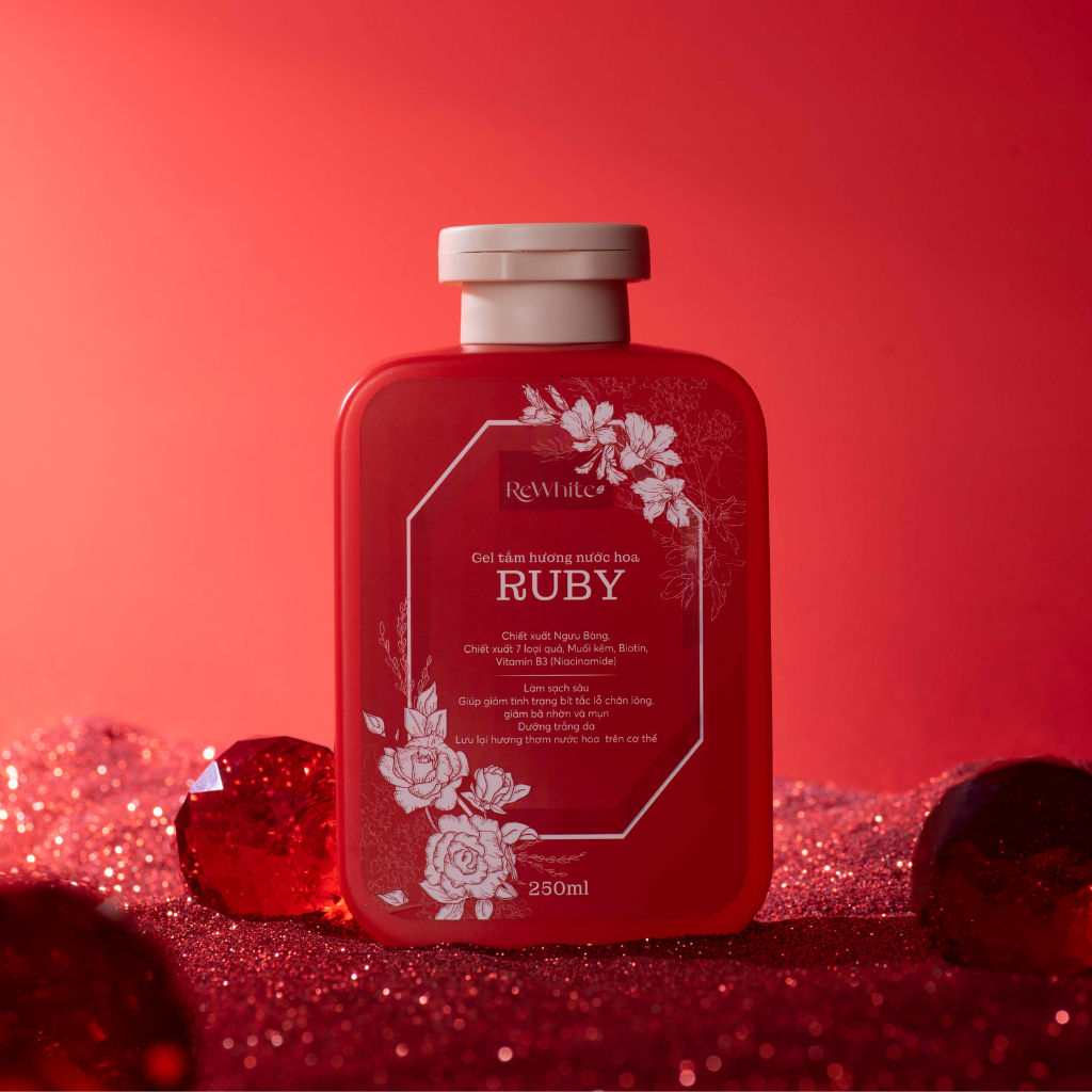 Gel Tắm Hương Nước Hoa Ruby ReWhitez Làm Sạch Sâu, Phù Hợp Với Mọi Loại Da Kể Cả Da Nhạy Cảm 250ml