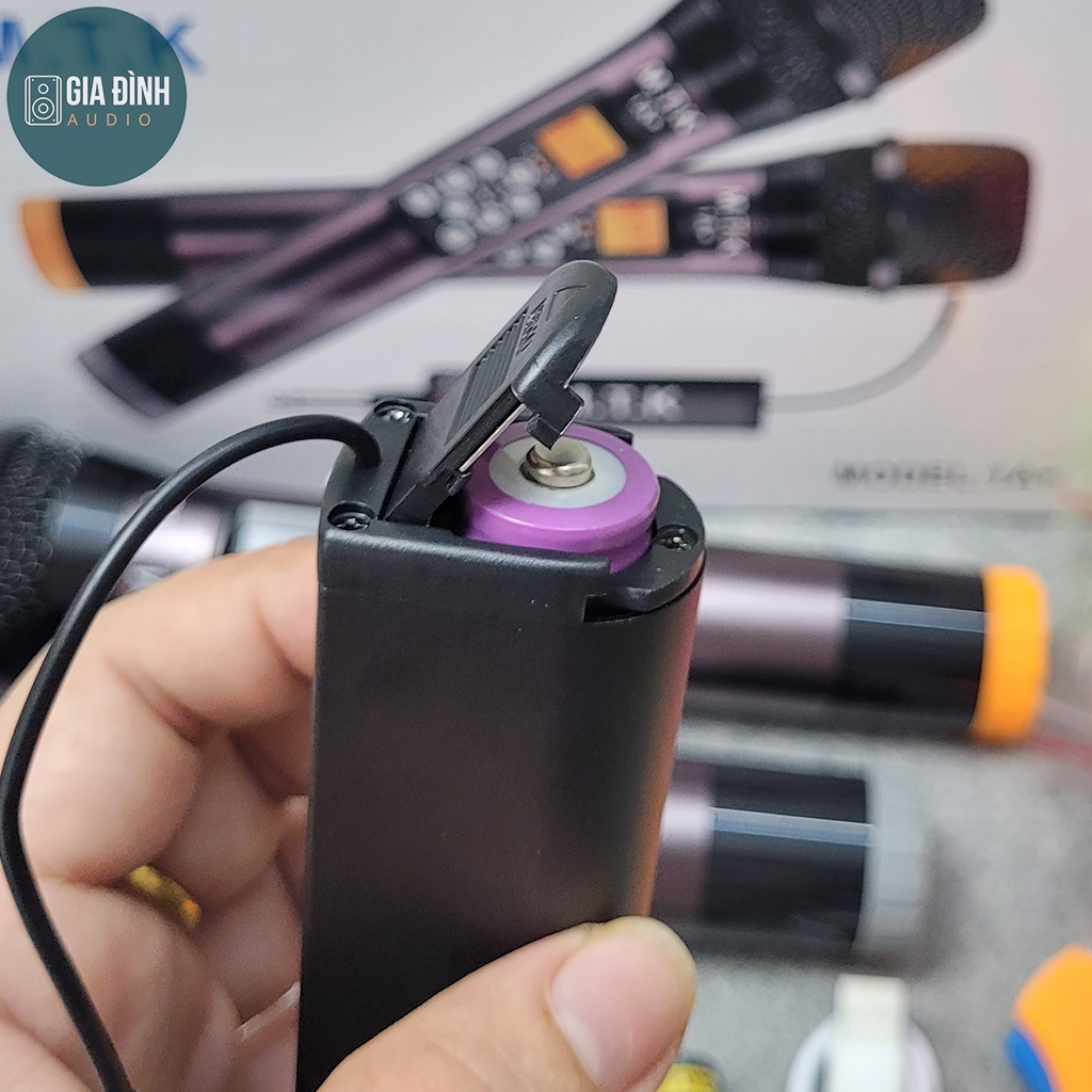 Micro không dây đa năng MTK 1A+ NEW - Tích hợp chỉnh bass, treble, echo ngay trên thân mic