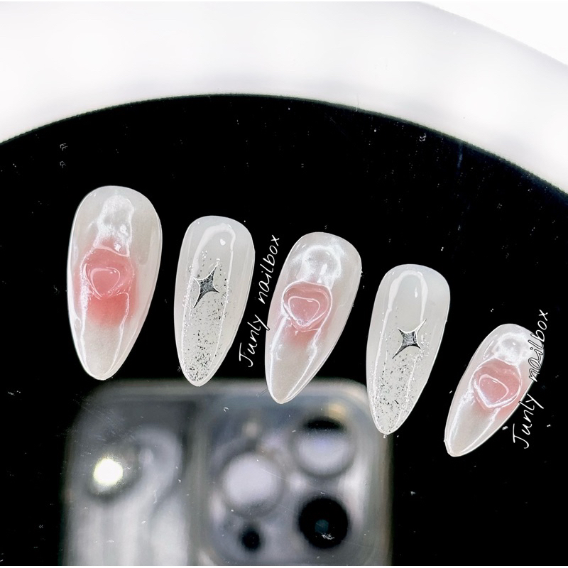 Nailbox Thiết Kế Giáng Trái Tim Hồng 179