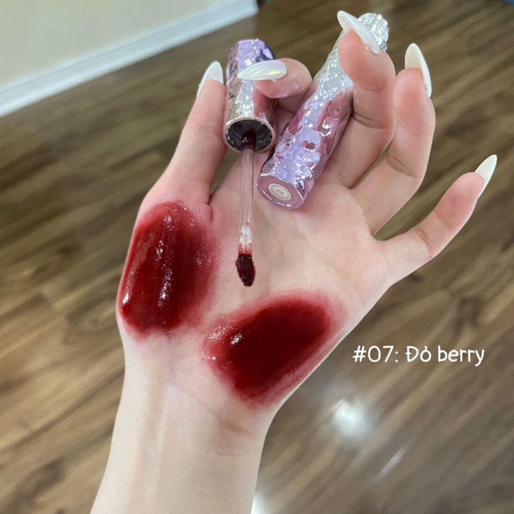 Son môi bóng nội địa vỏ tím mềm mịn môi hot trend HR555