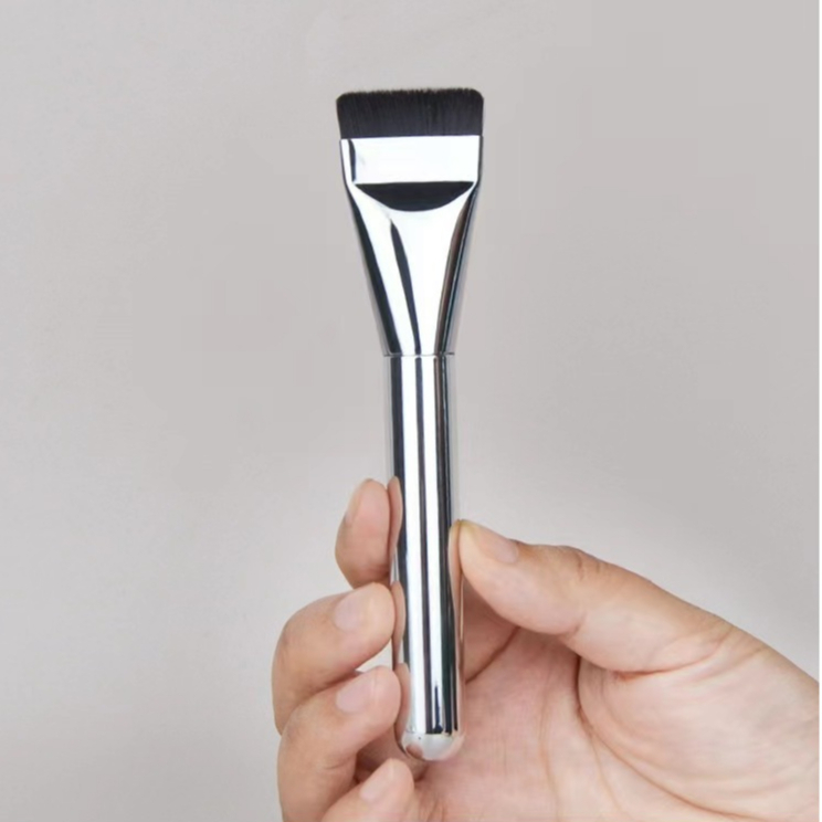 Cọ Đánh Phấn Tán Nền Màu Bạc Foundation Brush Hình Vuông Che Khuyết Điểm Dành Cho Makeup Trang Điểm