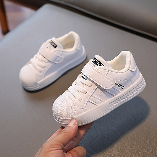 Giày Thể Thao Quai Dán Mũi Sò Có Ba Màu Cho Bé Trai Bé Gái Size từ 16 đến 31 Mã Mới 996