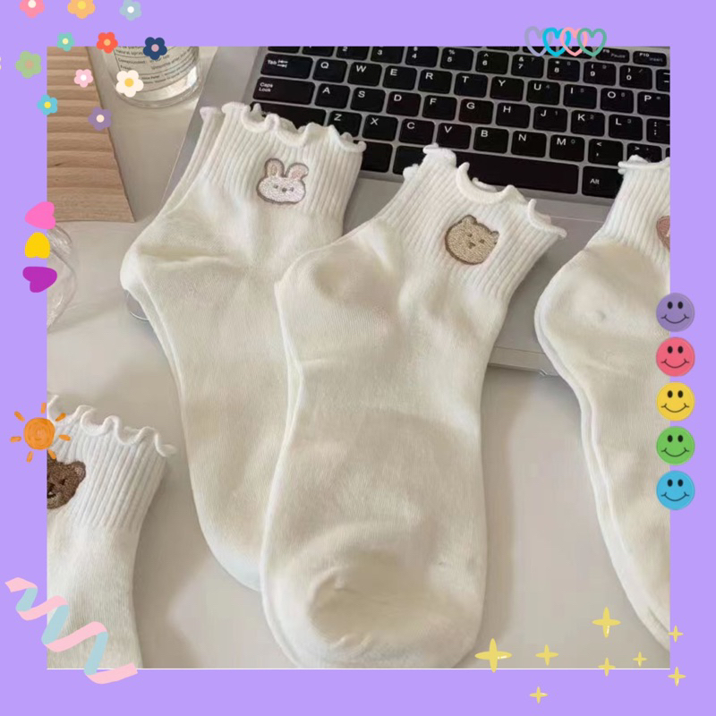 Vớ tất cổ cao trắng viền lượn 🍓 thêu kawai icons