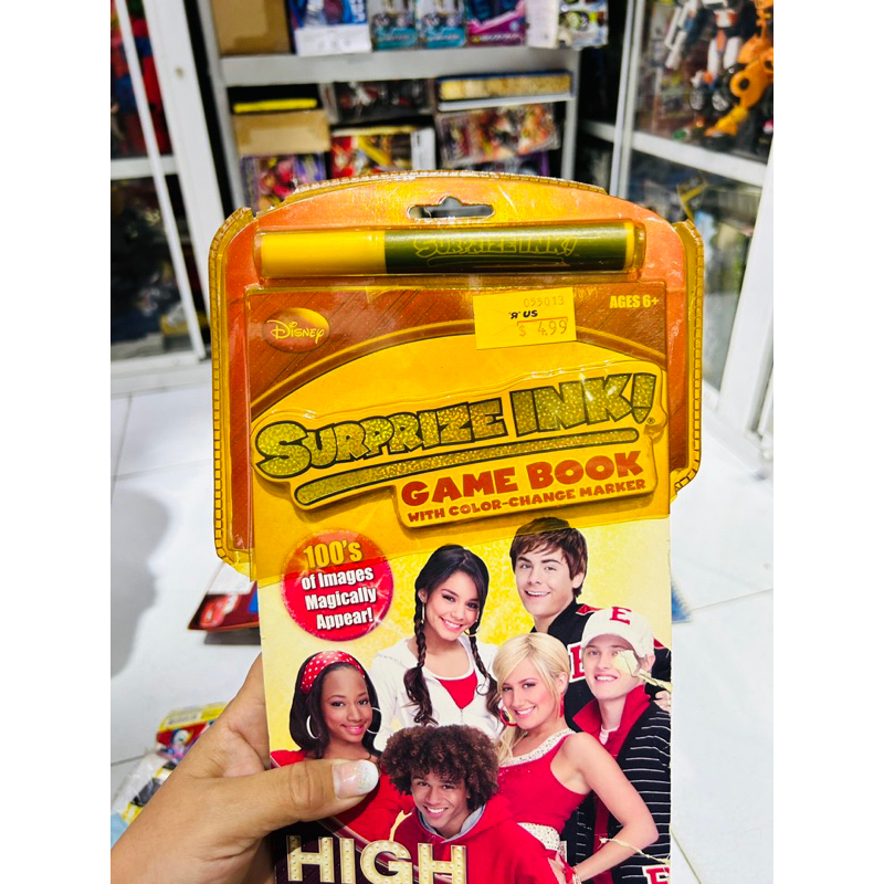 Đồ chơi tập viết nhạc Disney’s High School Musical Game Book Surprise Ink New
