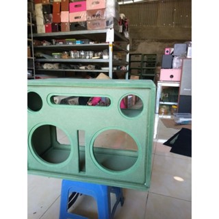 Vỏ thùng loa karaoke kích thước 560x410x260mm gỗ mdf cốt xanh 12mm, mạch K10 thường, control phía trước với 2 bass 20
