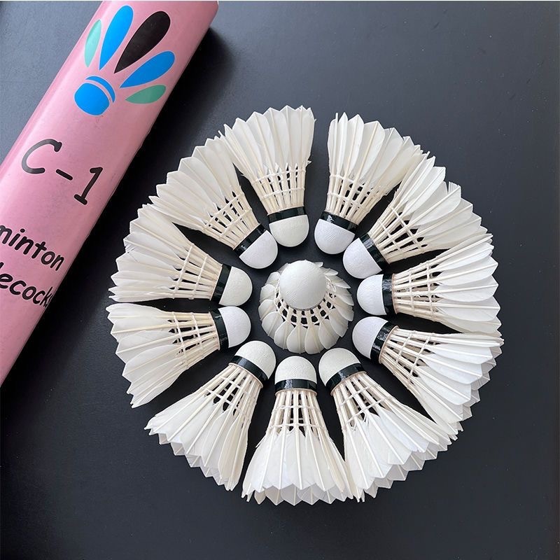 Quả cầu lông giá siêu rẻ tiêu chuẩn thi đấu phù hợp cho học sinh sinh viên