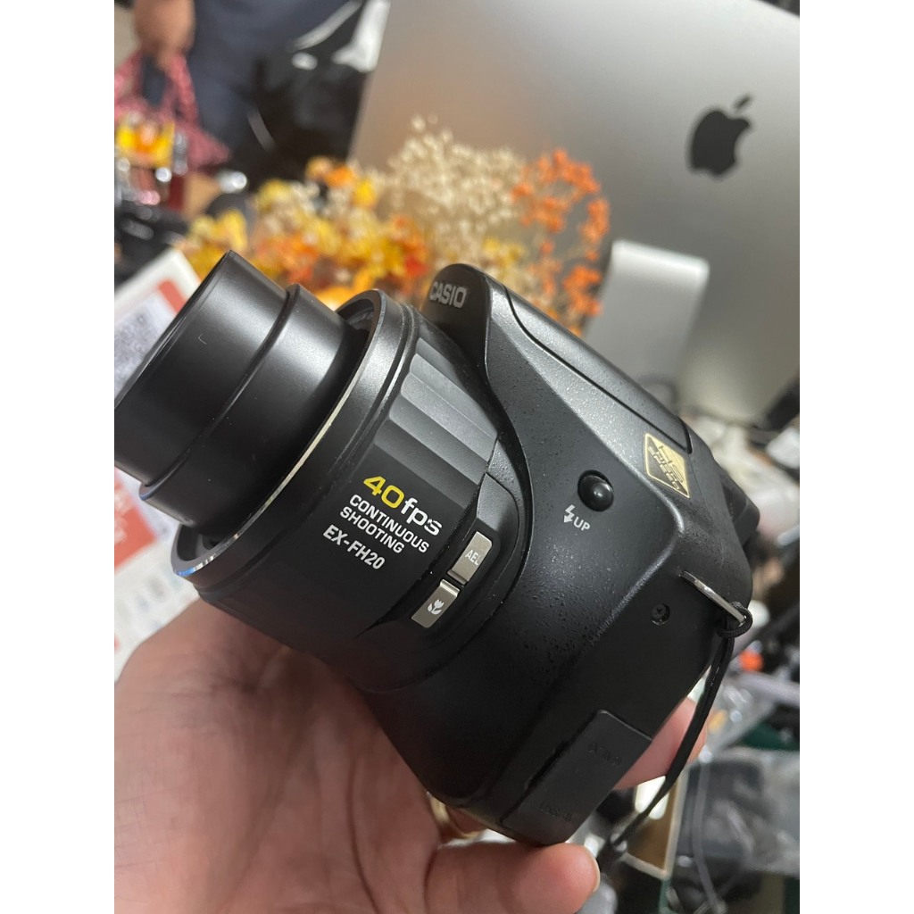 Máy ảnh Casio Exlim EX-FH20