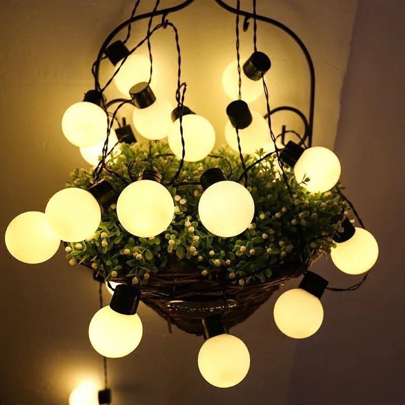 Dây Đèn Led Trang Trí Ngoài Trời  Dài 5m 20 Bóng Tròn Phi 5CM Cắm Điện Có Phích Nối Thêm Dây