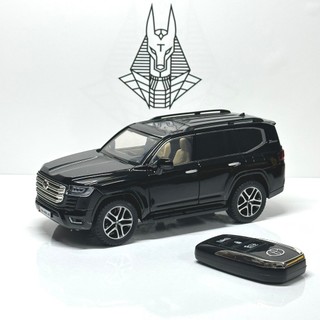 Mô Hình Xe Ôtô Kim Loại 1/24 Siêu Xe TOYOTA LAND CRUISER LC300 Có REMOTE Dùng Để Trưng Bày