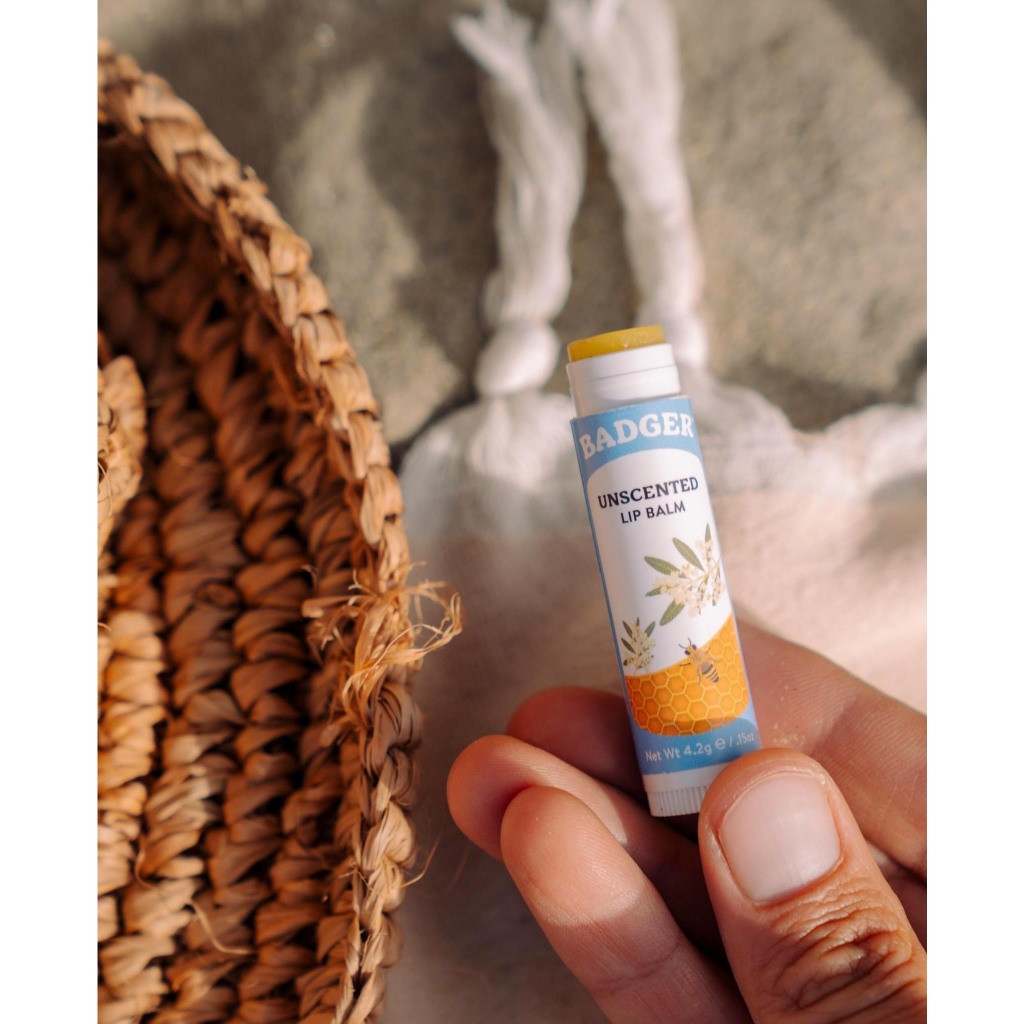 Son Dưỡng Hữu Cơ USDA Organic Làm Dịu Môi Thiên Nhiên Lành Tính Nhập Khẩu Mỹ BADGER Lip Balm An Toàn Mẹ Bầu Em Bé