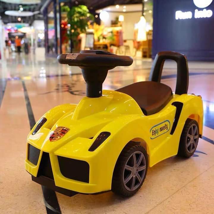 Xe chòi chân cho bé, ôtô Ferrari Lamborgini Porsche có nhạc có đèn cho bé [XOTO]
