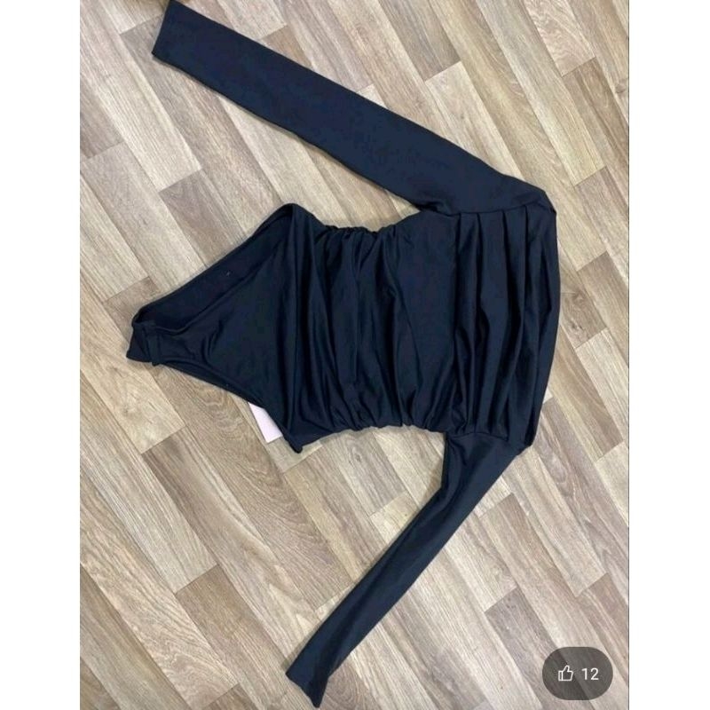 Pass áo bodysuit đen tay dài s