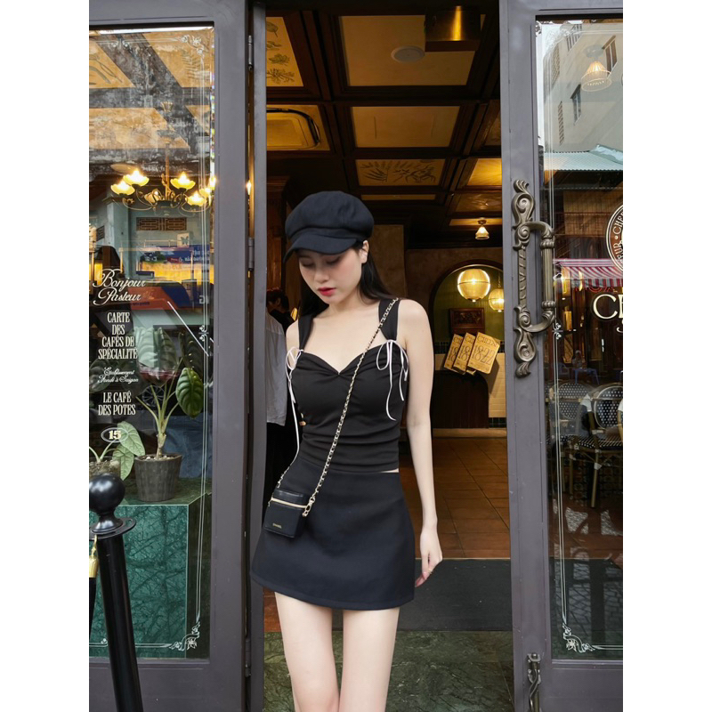 Chân Váy Cạp Thấp.