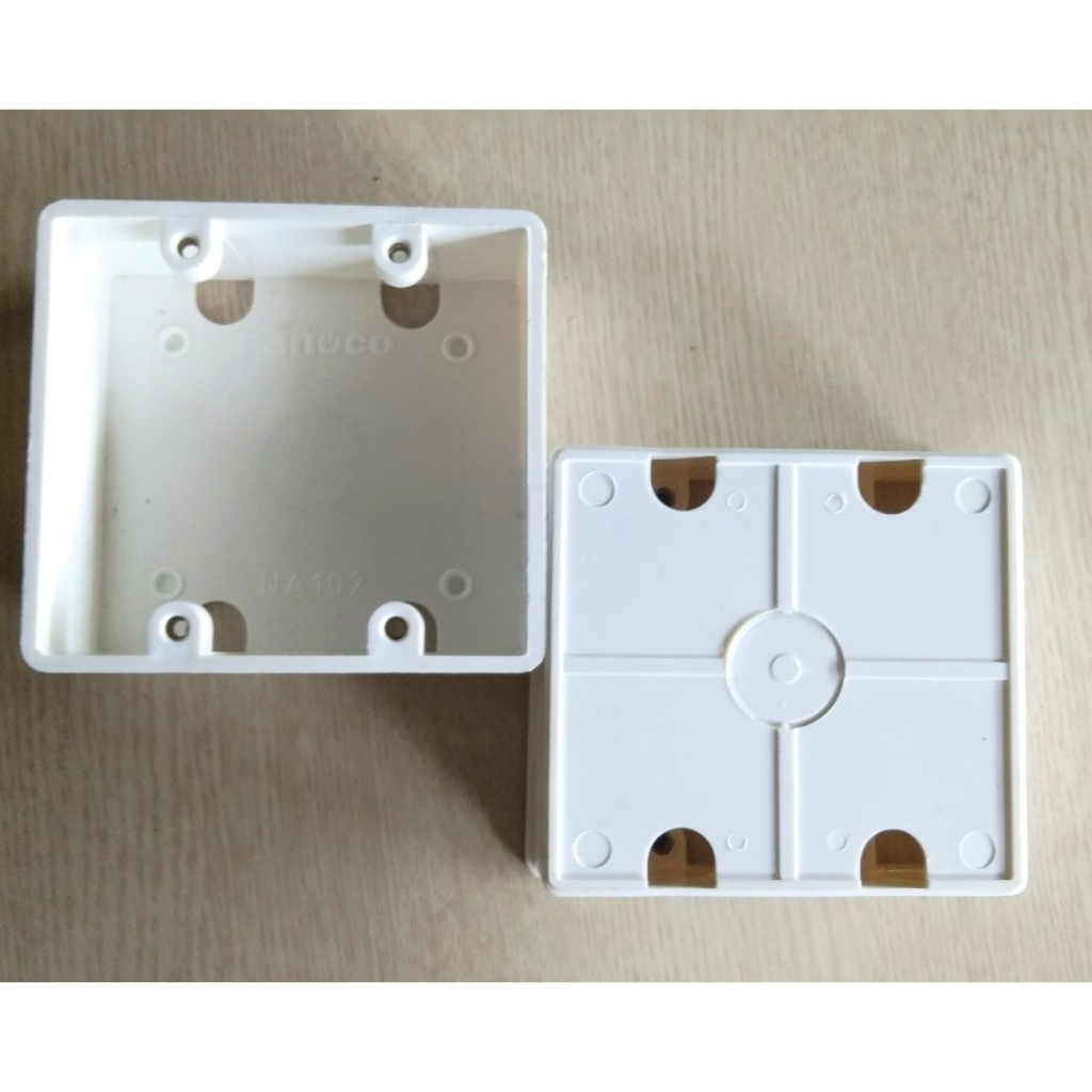 Đế âm đôi Nanoco dùng lắp mặt 4, mặt 6 thiết bị Panasonic